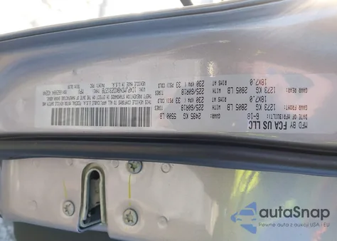 2019 Jeep Cherokee Limited 4X4 from USA, damaged, VIN 1C4PJMDN8KD231278